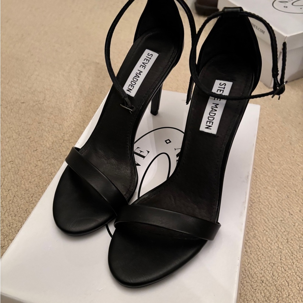 Steve Madden Black Ankle Strap Heels - Picture 4 of 4